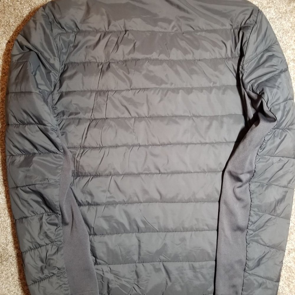GUESS Bubble Jacket - Picture 4 of 5